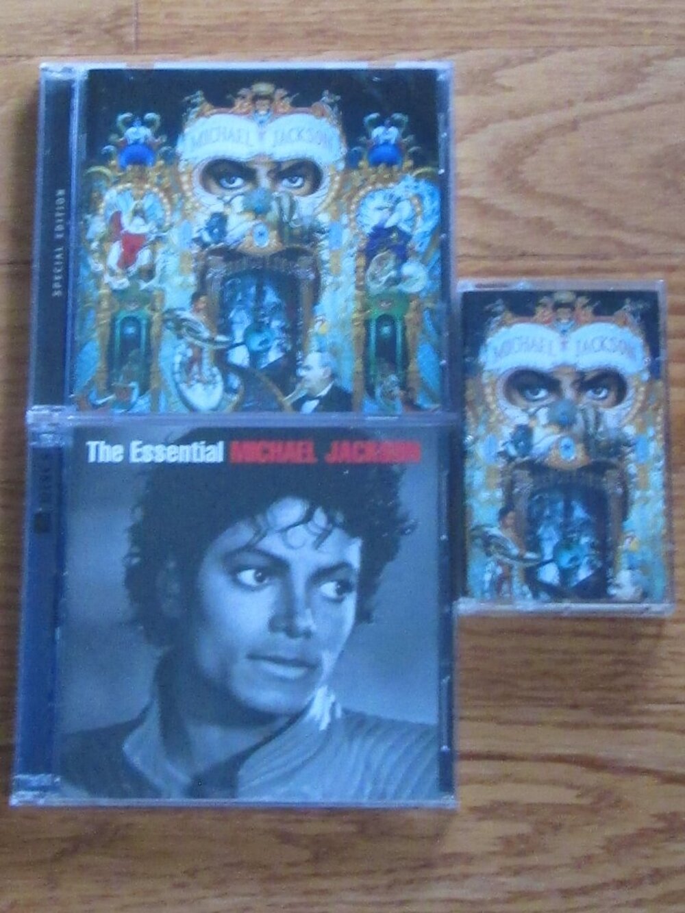Dangerous cd & cassette, The Essential 2CD set by Michael Jackson